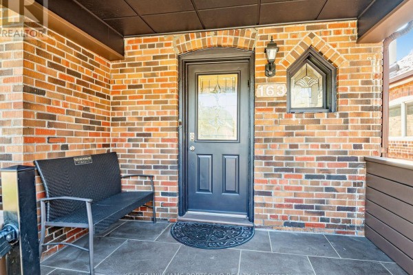 Kitchen - 163 Lambton Avenue, Toronto, ON M6N2T1 Photo 3
