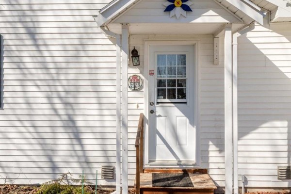 Den - 163 Orchard Street, Berwick, NS B0P1E0 Photo 5
