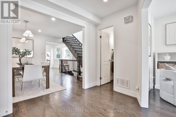 163 Roe Avenue, Toronto, ON, photo 2