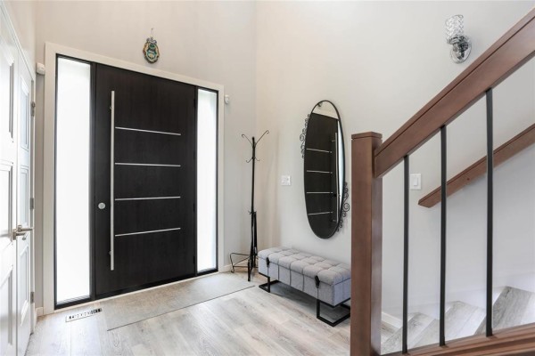 Great room - 163 Valley Brook Road, Winnipeg, MB R3Y0W8 Photo 4