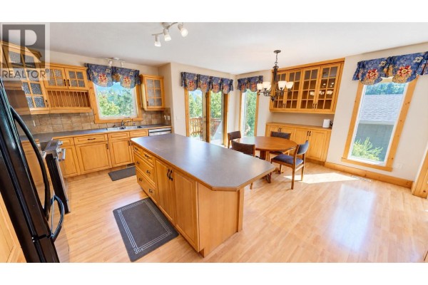 Partial bathroom - 1630 Johnston Road Unit# 3, Invermere, BC V0A1K0 Photo 4