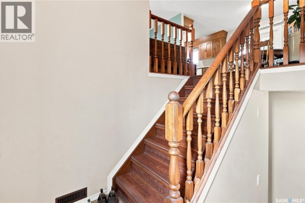 1630 Spadina Drive, Moose Jaw, SK, photo 3