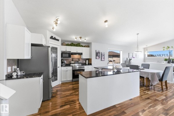 Den - 16303 37 St Nw, Edmonton, AB T5Y0H9 Photo 5