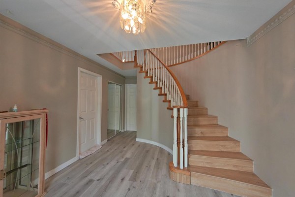 16328 96 Avenue, Surrey, BC V4N2C1 Photo 3