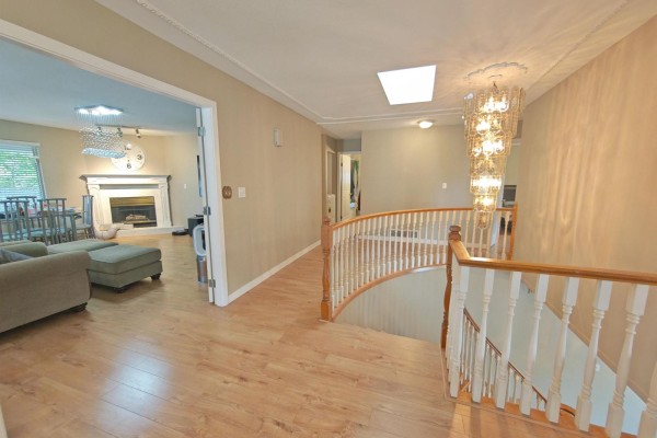 16328 96 Avenue, Surrey, BC V4N2C1 Photo 4