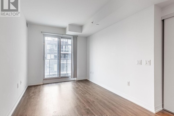 1633 - 251 Jarvis Street, Toronto, ON M5B0C3 Photo 4