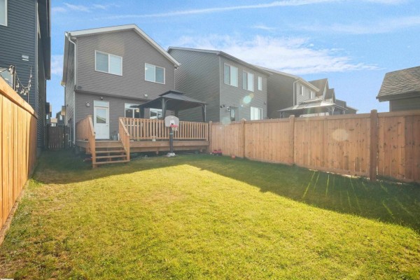 Bedroom 2 - 1635 Plum Circle Ci Sw, Edmonton, AB T6X2X1 Photo 5