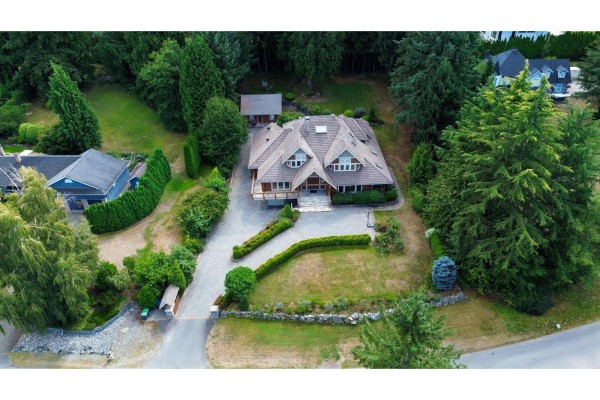 16354 30b Avenue, Surrey, BC V3Z0E3 Photo 2