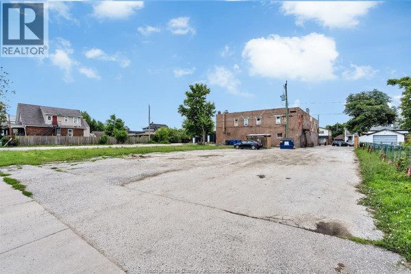 1636 Drouillard, Windsor, ON N8Y2S3 Photo 4