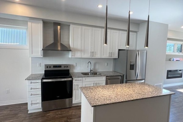 1636 Pleasure Valley Path, Oshawa, ON L1G4X8 Photo 4