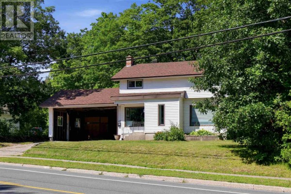 1638 Queen Street E, Sault Ste  Marie, ON, photo 2
