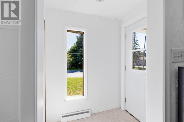 Bathroom - 1638 Queen Street E, Sault Ste  Marie, ON P6A2G7 Photo 4