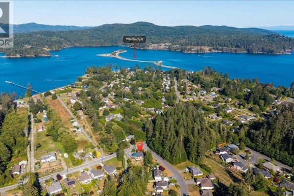 1638 Whiffin Spit Rd, Sooke, BC, photo 3