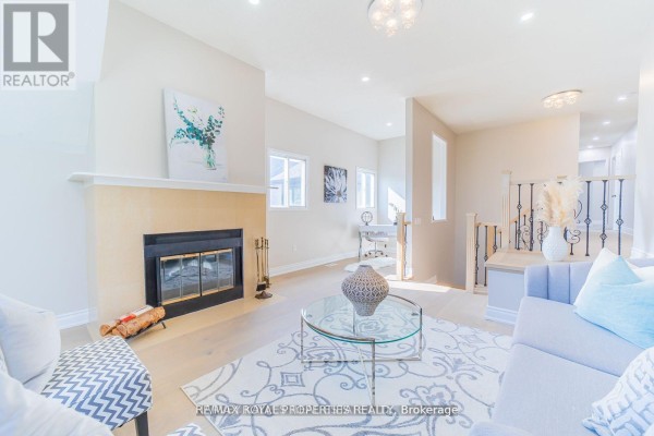 Great room - 1639 Middleton Street S, Pickering, ON L1X2L5 Photo 5