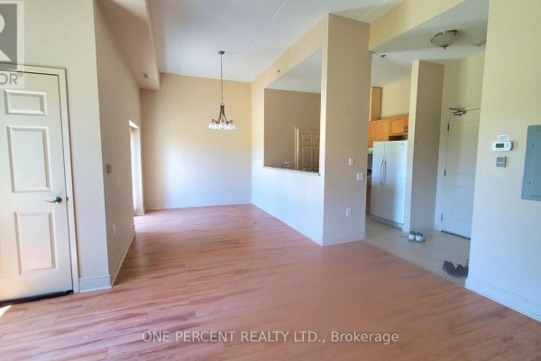 164 - 200 Mccarthy Road, Stratford, ON, photo 3