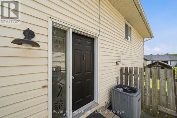 Den - 164 A Prince Edward Street, Brighton, ON K0K1H0 Photo 4