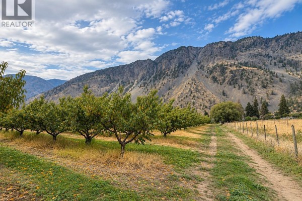 164 Ashnola Road, Keremeos, BC V0X1N1 Photo 2