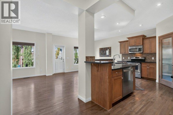 Living room - 164 Aspenmere Close, Chestermere, AB T1X0G3 Photo 4