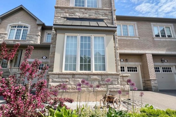 164 Beaveridge Avenue, Oakville