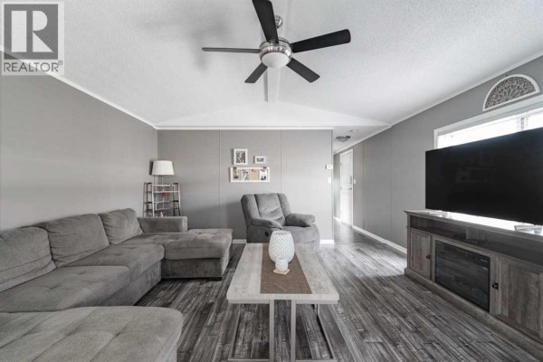 Bedroom - 164 Caouette Crescent, Fort Mcmurray, AB T9K2H5 Photo 4