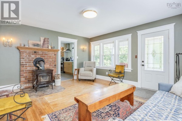 Dining room - 164 Cottage Street, Berwick, NS B0P1E0 Photo 4