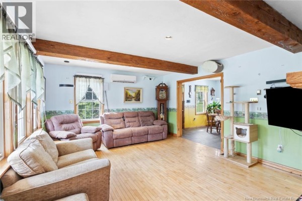 Living room - 164 Gore Road, Fredericton Junction, NB E5L1T9 Photo 5