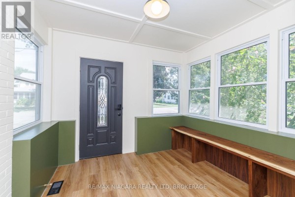 Sunroom - 164 Kent Street, Port Colborne, ON L3K2Z8 Photo 5