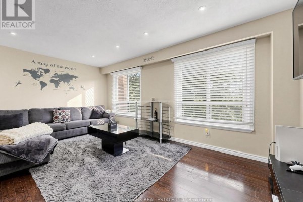 Primary Bedroom - 164 Moregate Crescent N, Brampton, ON L6S3K9 Photo 3