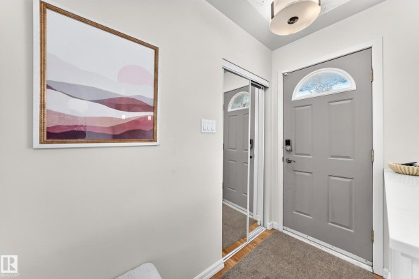 Family room - 16406 87a Av Nw, Edmonton, AB T5R4H9 Photo 4