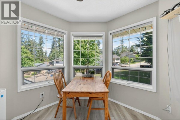 Bedroom - 1641 17 Street Se, Salmon Arm, BC V1E2M6 Photo 3