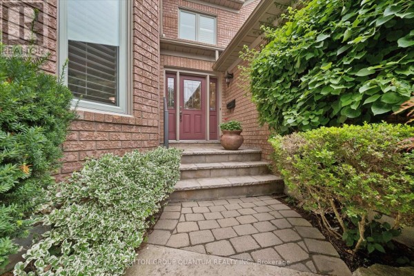 Eating area - 1641 Glenvista Drive, Oakville, ON L6H6E9 Photo 4