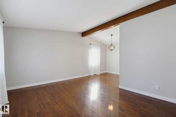 Bedroom 2 - 16415 87 Av Nw, Edmonton, AB T5R4H3 Photo 5