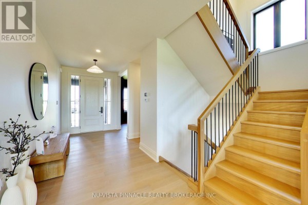 1643 Upper West Avenue, London South, ON N6K0K6 Photo 2