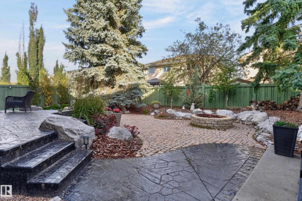 Primary Bedroom - 1643 Welbourn Cove Cv Nw, Edmonton, AB T6M2M4 Photo 5