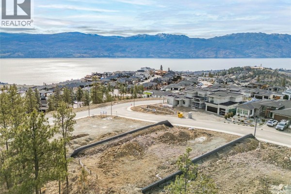 1646 Touriga Place, West Kelowna, BC, photo 2