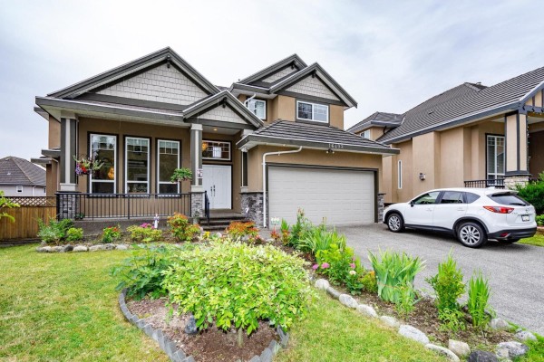 16492 104a Avenue, Surrey, BC V4N5S6 Photo 2