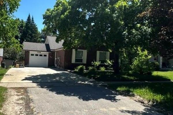 165 Bechtel Street, Kitchener, ON, photo 3