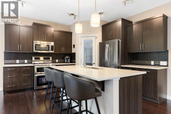 Living room - 165 Cranarch Common Se, Calgary, AB T3M0J1 Photo 2