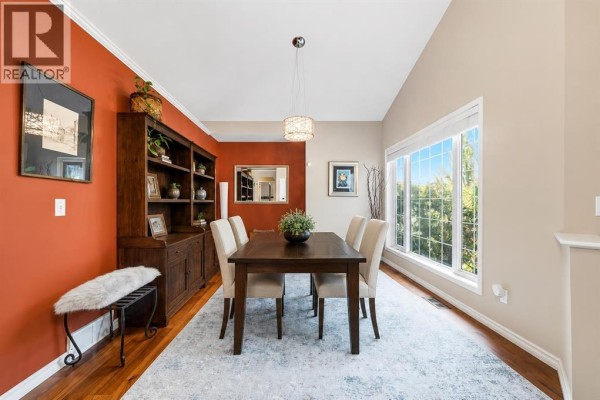 Kitchen - 165 Douglasview Rise Se, Calgary, AB T2Z2H8 Photo 3