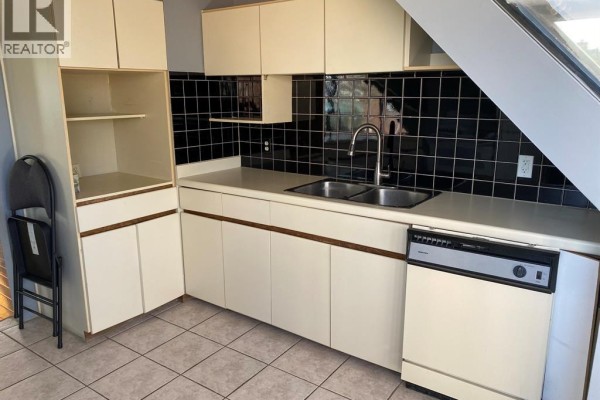 Kitchen - 165 Janette Unit# Penthouse, Windsor, ON N9A4Y9 Photo 3