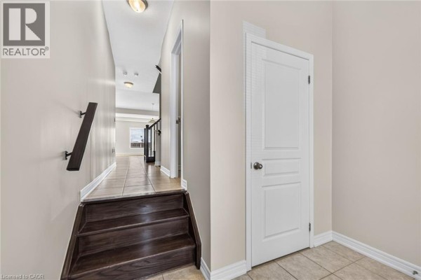 Kitchen - 165 Lormont Boulevard, Stoney Creek, ON L8J0K2 Photo 5