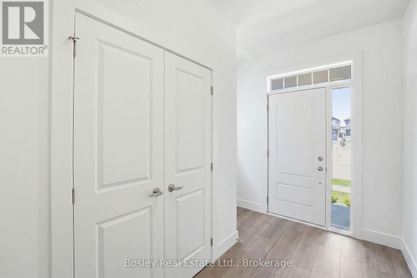 Laundry room - 165 Sugar Maple Street, Blue Mountains, ON L9Y5T5 Photo 4