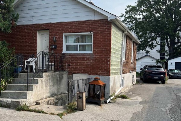 165 Thirtieth Street, Toronto, ON, photo 2