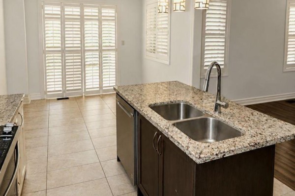 165 Wagner Crescent, Essa, ON L0M1B6 Photo 4