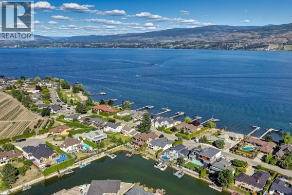 Pantry - 1650 Pritchard Drive, West Kelowna, BC V4T1X4 Photo 2