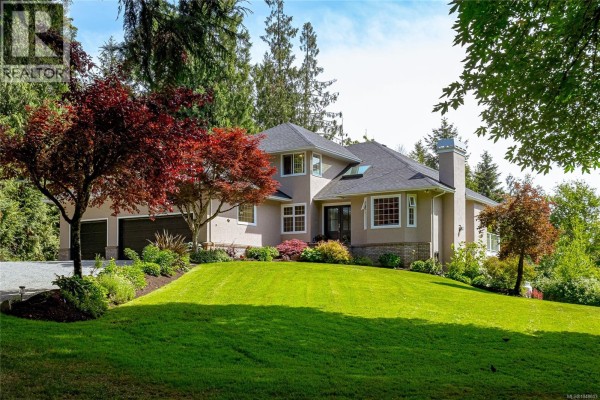 1650 Tatlow Rd, North Saanich, BC, photo 2