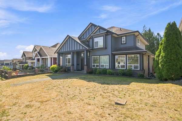 16506 104 Avenue, Surrey, BC V4N1Y5 Photo 2