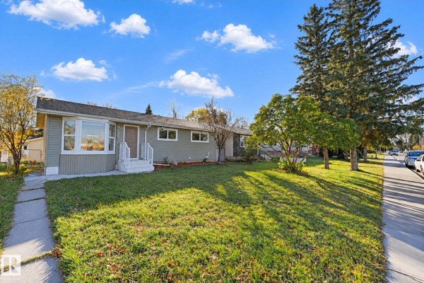 Dining room - 16507 91 Av Nw, Edmonton, AB T5R5A3 Photo 2