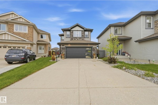 Kitchen - 16511 136 St Nw, Edmonton, AB T6V0G8 Photo 3