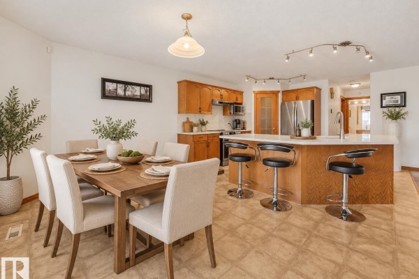 Den - 16512 87 St Nw, Edmonton, AB T5Z3X1 Photo 4